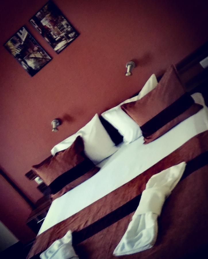 Hotel Mizia 特尔戈维什特 外观 照片